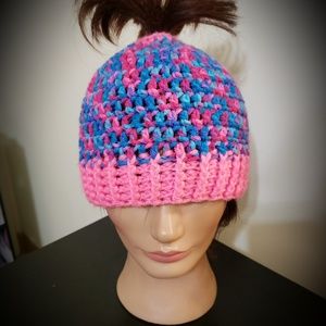 Bun/ponytail beanie